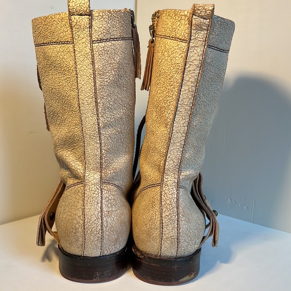 Gee WaWa cream crackle-leather combat boots - Picture 6 of 14
